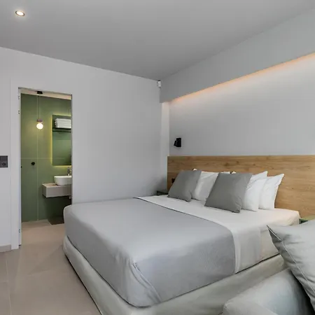 The 8 Appartement Polychrono