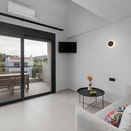 The 8 Apartment Polychrono