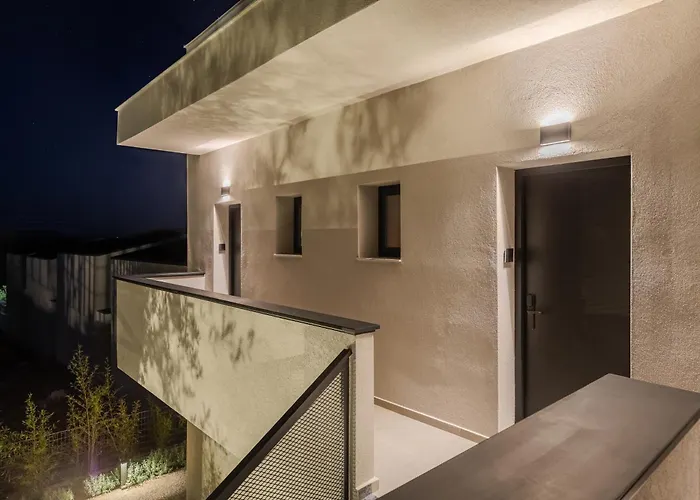 Apartamento The 8 Polychrono